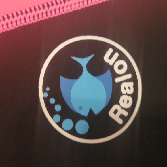 NWOT Child Wet Suit Realon - Picture 2 of 5